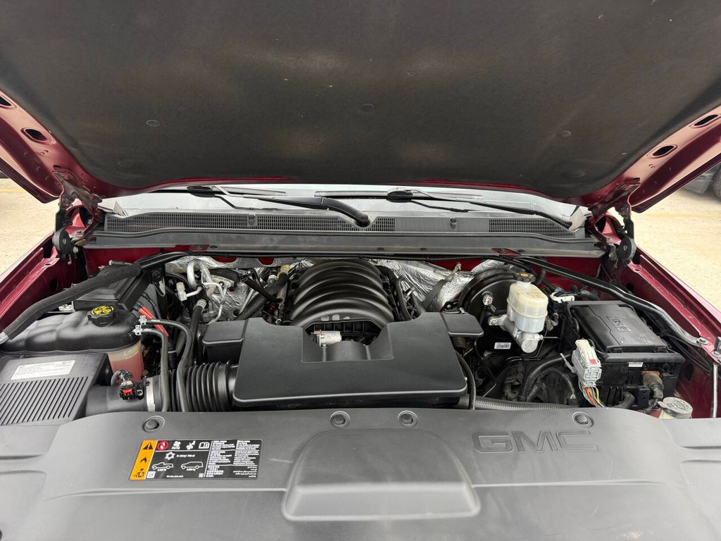 GMC Yukon Vehicle Full-screen Gallery Image 37