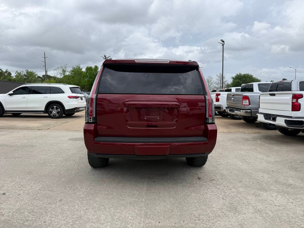 GMC Yukon Vehicle Full-screen Gallery Image 41