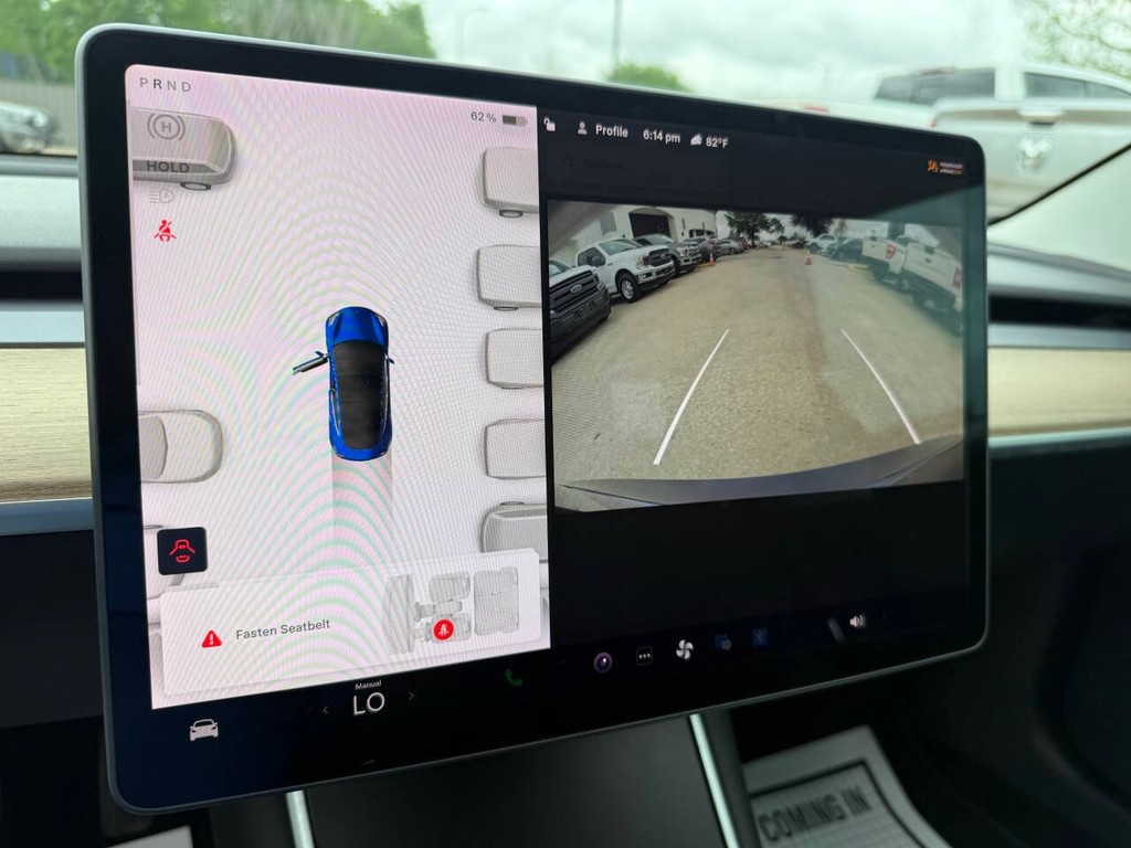 Tesla Model 3 Vehicle Full-screen Gallery Image 25