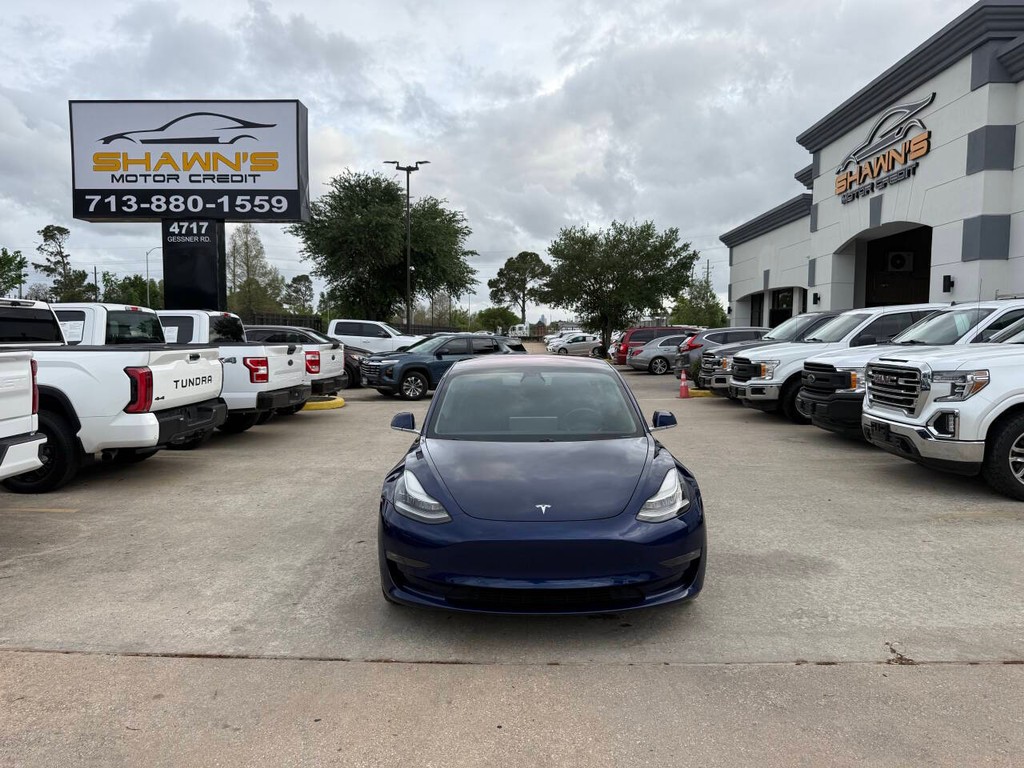 Tesla Model 3 Vehicle Full-screen Gallery Image 38