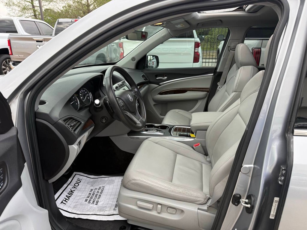 Acura MDX Vehicle Full-screen Gallery Image 07