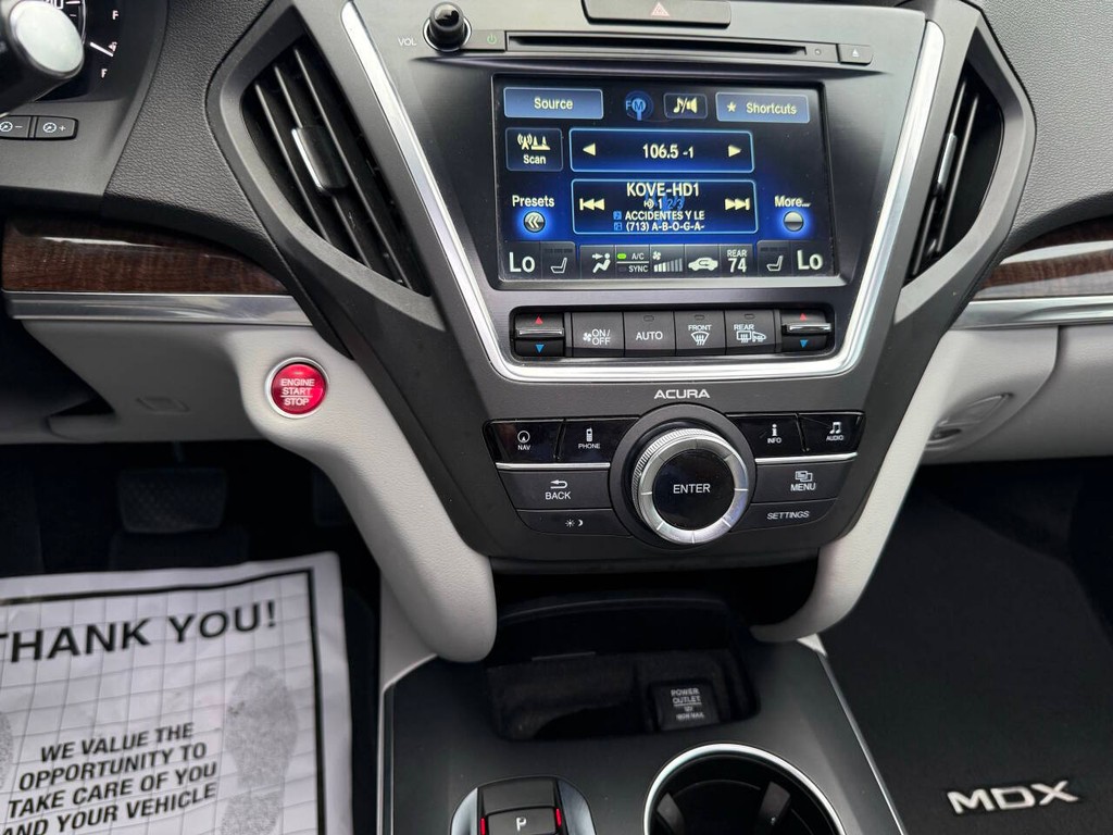 Acura MDX Vehicle Full-screen Gallery Image 33