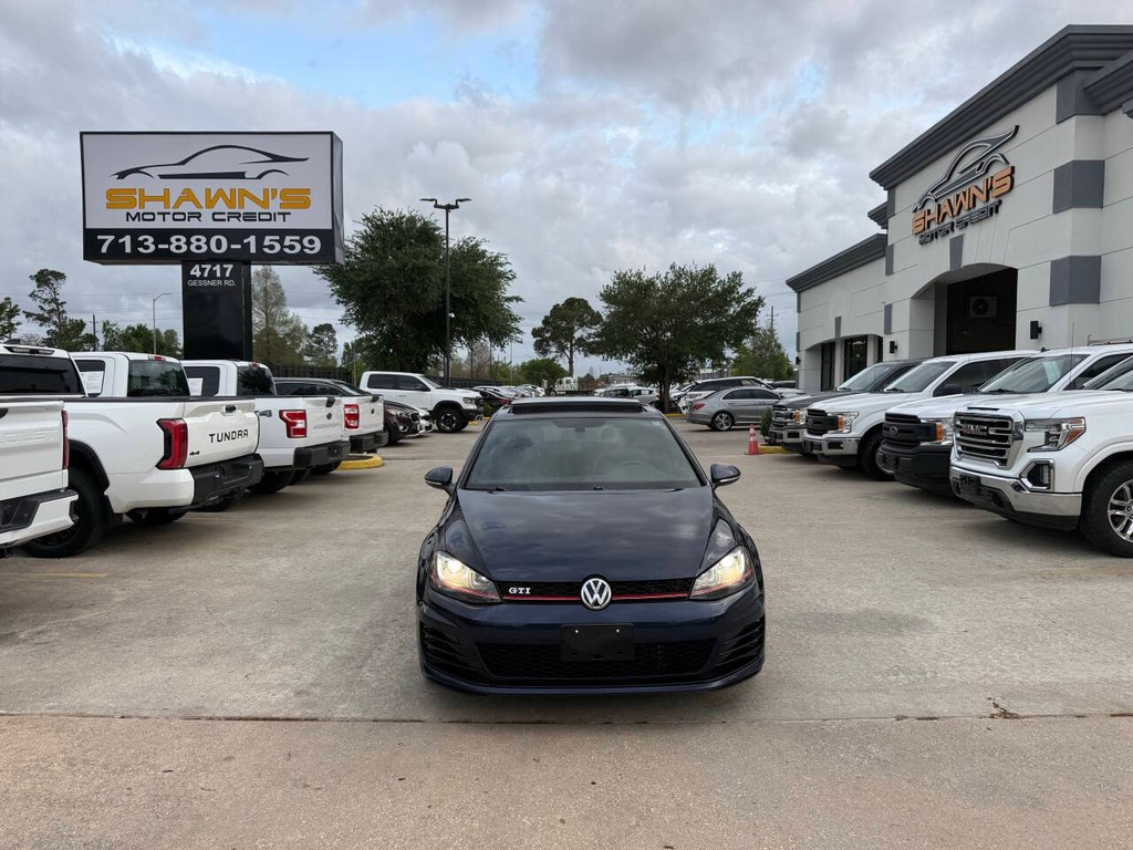 Volkswagen Golf GTI Vehicle Full-screen Gallery Image 37