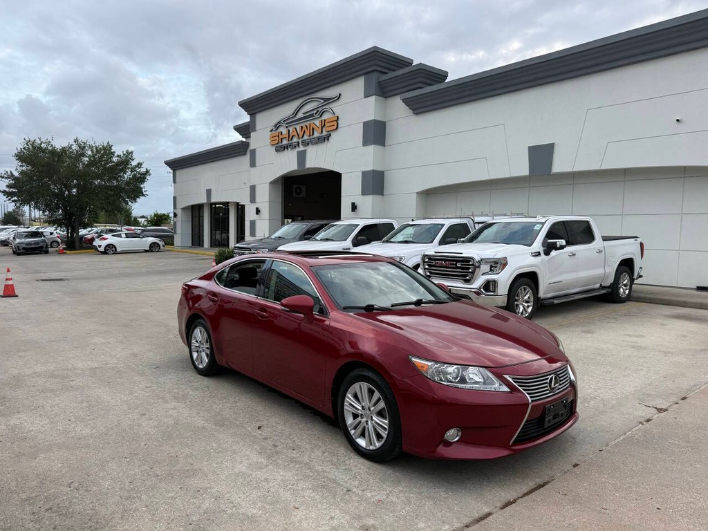 Lexus ES 350 Vehicle Full-screen Gallery Image 42