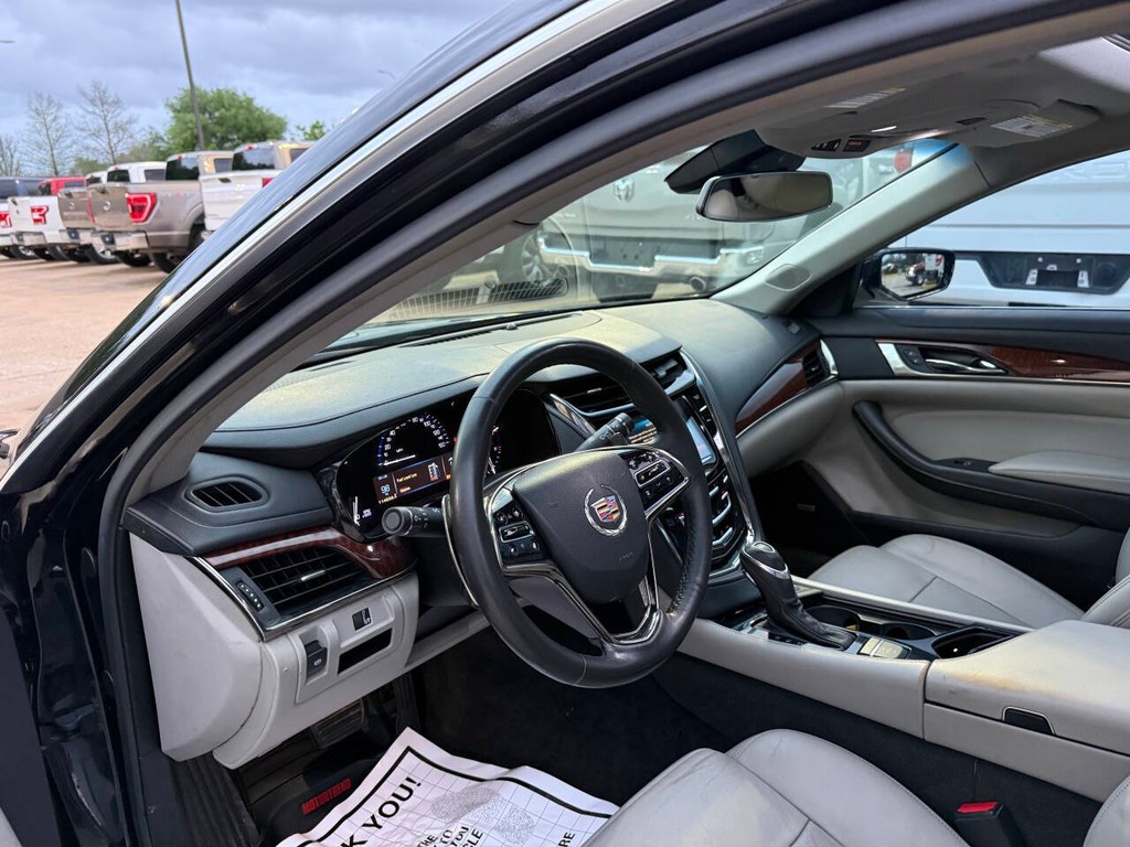 Cadillac CTS Vehicle Full-screen Gallery Image 06