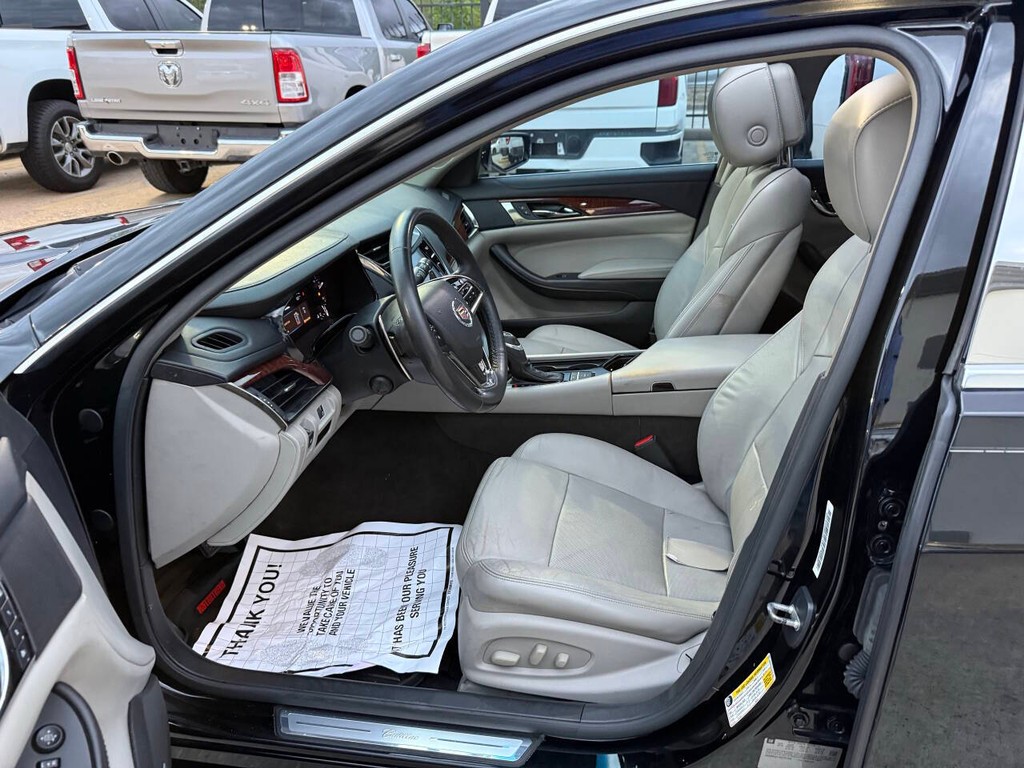 Cadillac CTS Vehicle Full-screen Gallery Image 07