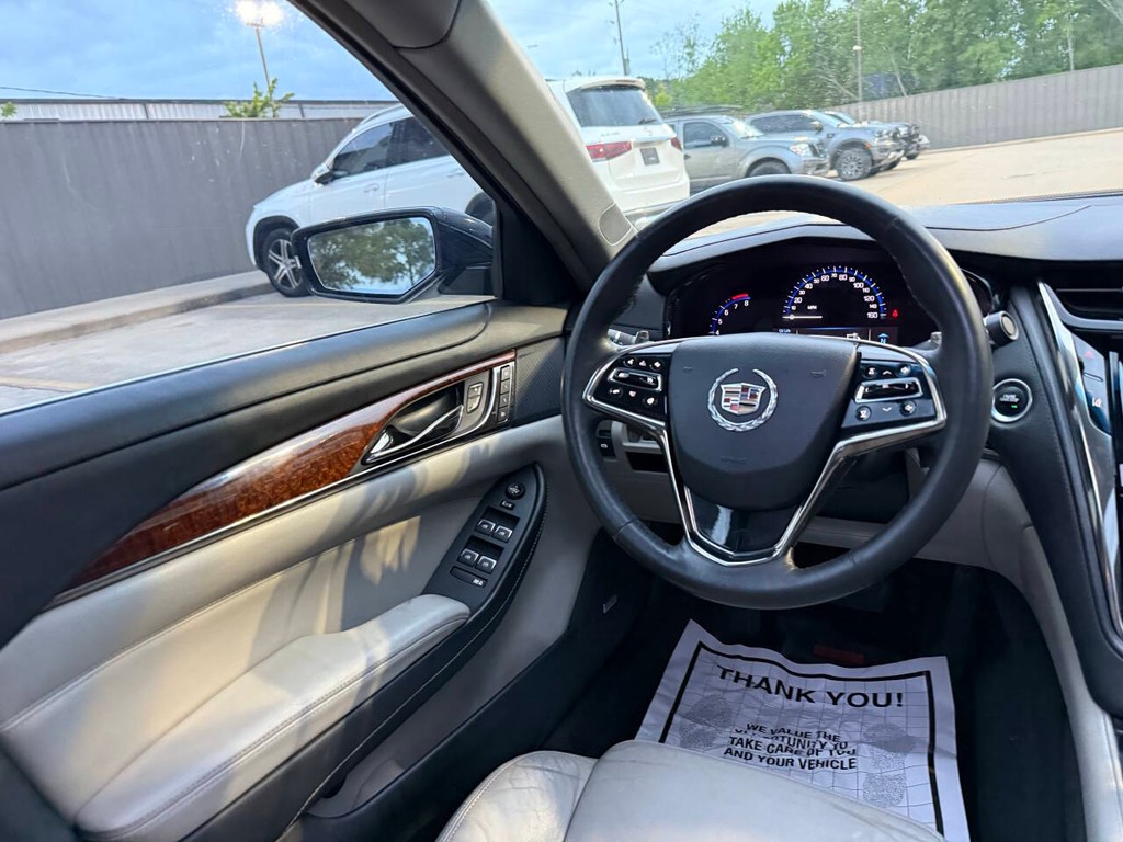 Cadillac CTS Vehicle Full-screen Gallery Image 19