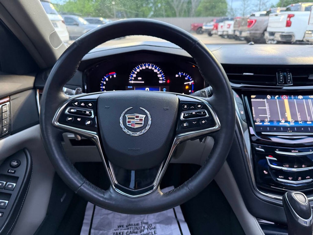 Cadillac CTS Vehicle Full-screen Gallery Image 22