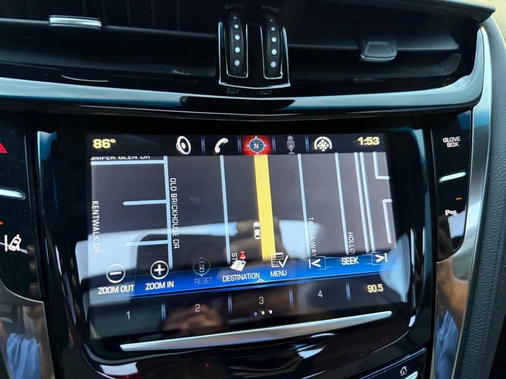 Cadillac CTS Vehicle Full-screen Gallery Image 25