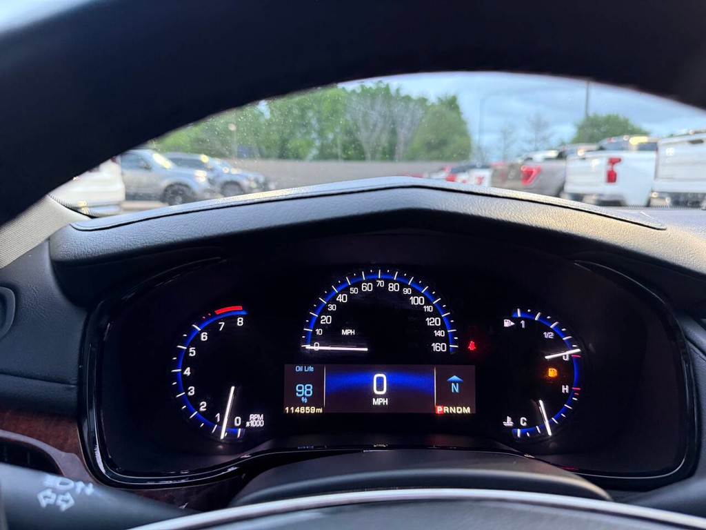 Cadillac CTS Vehicle Full-screen Gallery Image 31