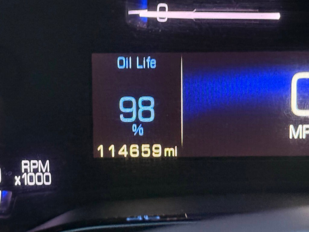 Cadillac CTS Vehicle Full-screen Gallery Image 32