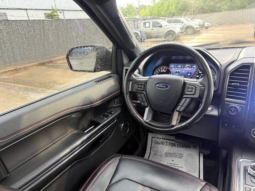 Ford Expedition Vehicle Full-screen Gallery Image 20