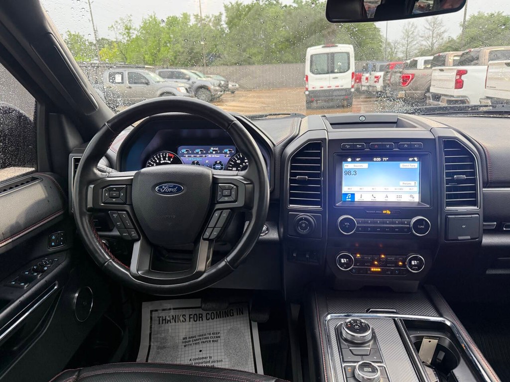 Ford Expedition Vehicle Full-screen Gallery Image 22