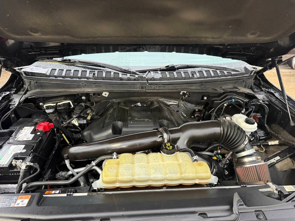 Ford Expedition Vehicle Full-screen Gallery Image 39