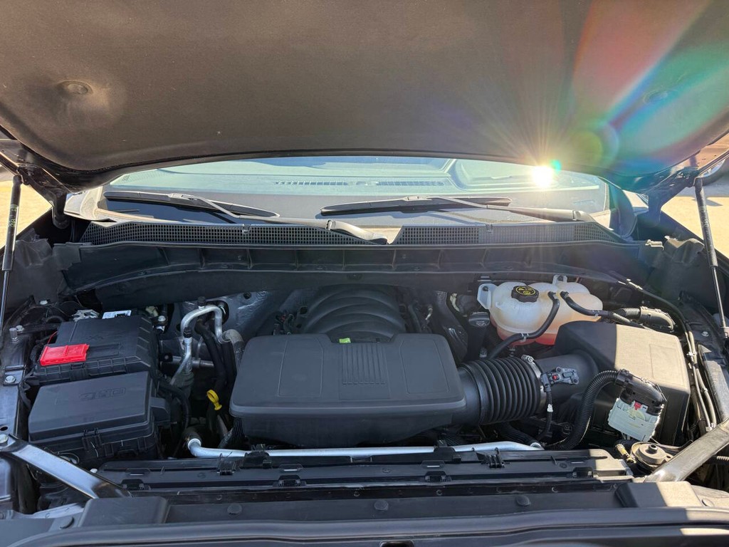 Chevrolet Silverado 1500 Vehicle Full-screen Gallery Image 34