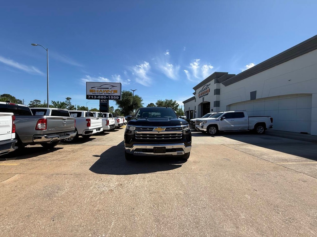Chevrolet Silverado 1500 Vehicle Full-screen Gallery Image 41