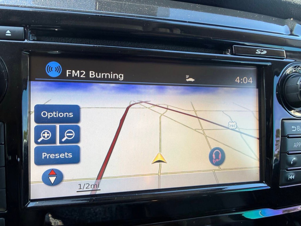 Nissan Titan XD Vehicle Full-screen Gallery Image 25