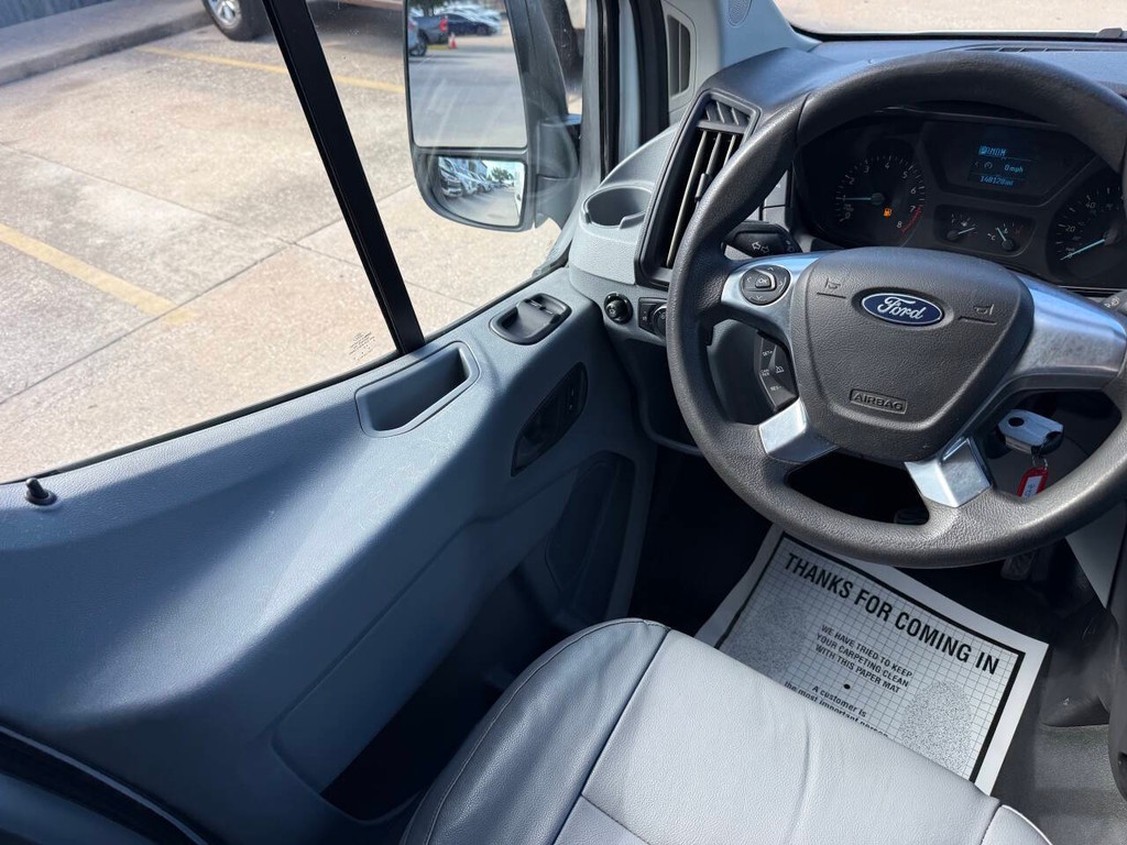 Ford Transit Van Vehicle Full-screen Gallery Image 14