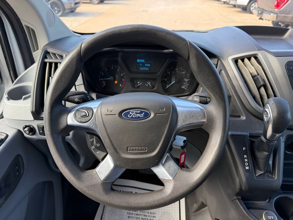 Ford Transit Van Vehicle Full-screen Gallery Image 17