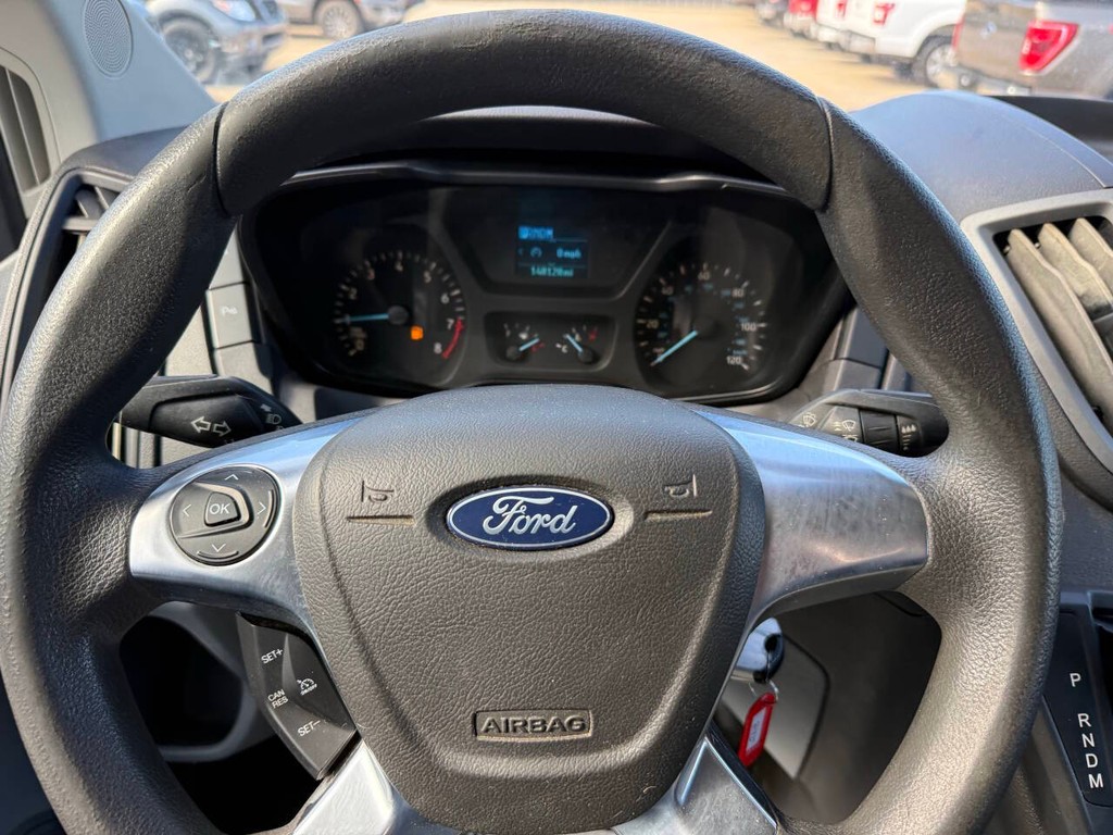 Ford Transit Van Vehicle Full-screen Gallery Image 18