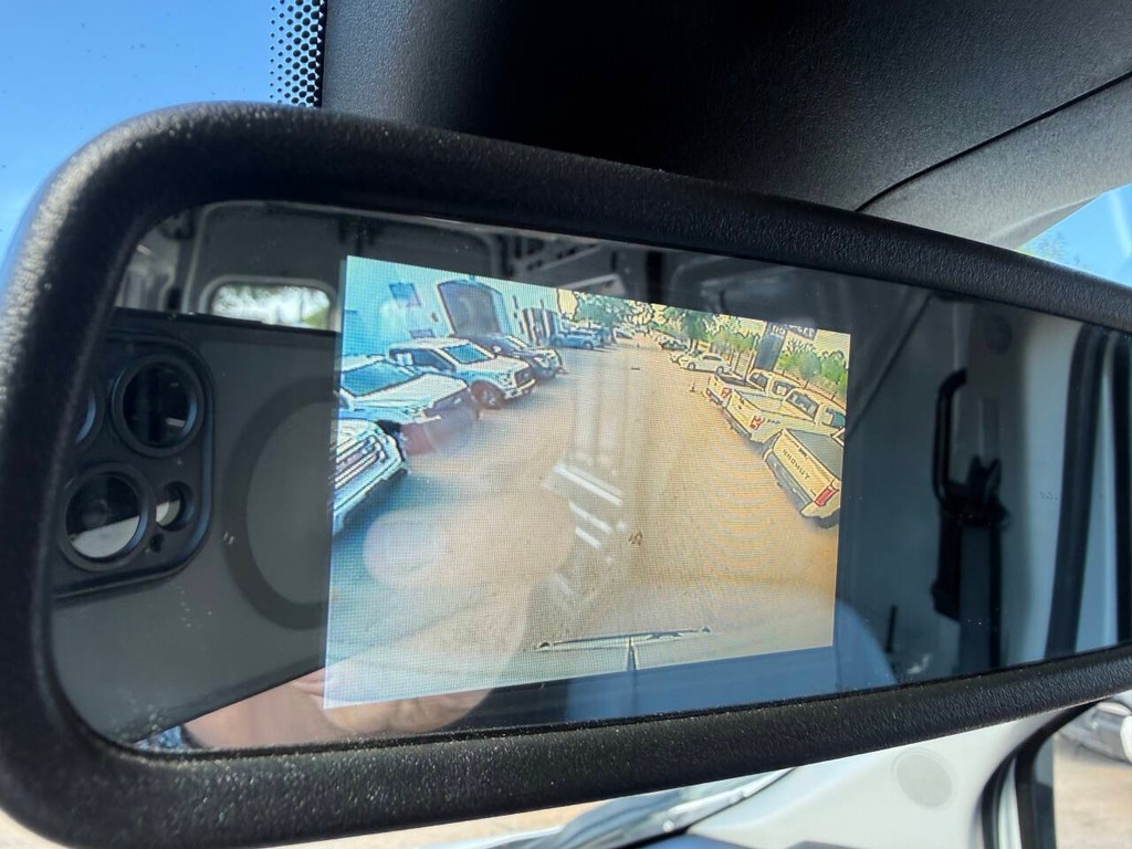 Ford Transit Van Vehicle Full-screen Gallery Image 21