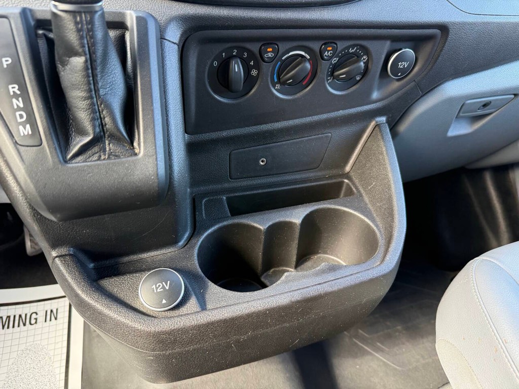 Ford Transit Van Vehicle Full-screen Gallery Image 23