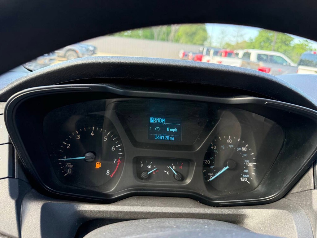 Ford Transit Van Vehicle Full-screen Gallery Image 26