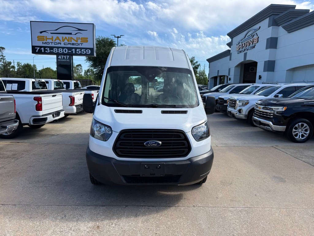 Ford Transit Van Vehicle Full-screen Gallery Image 35