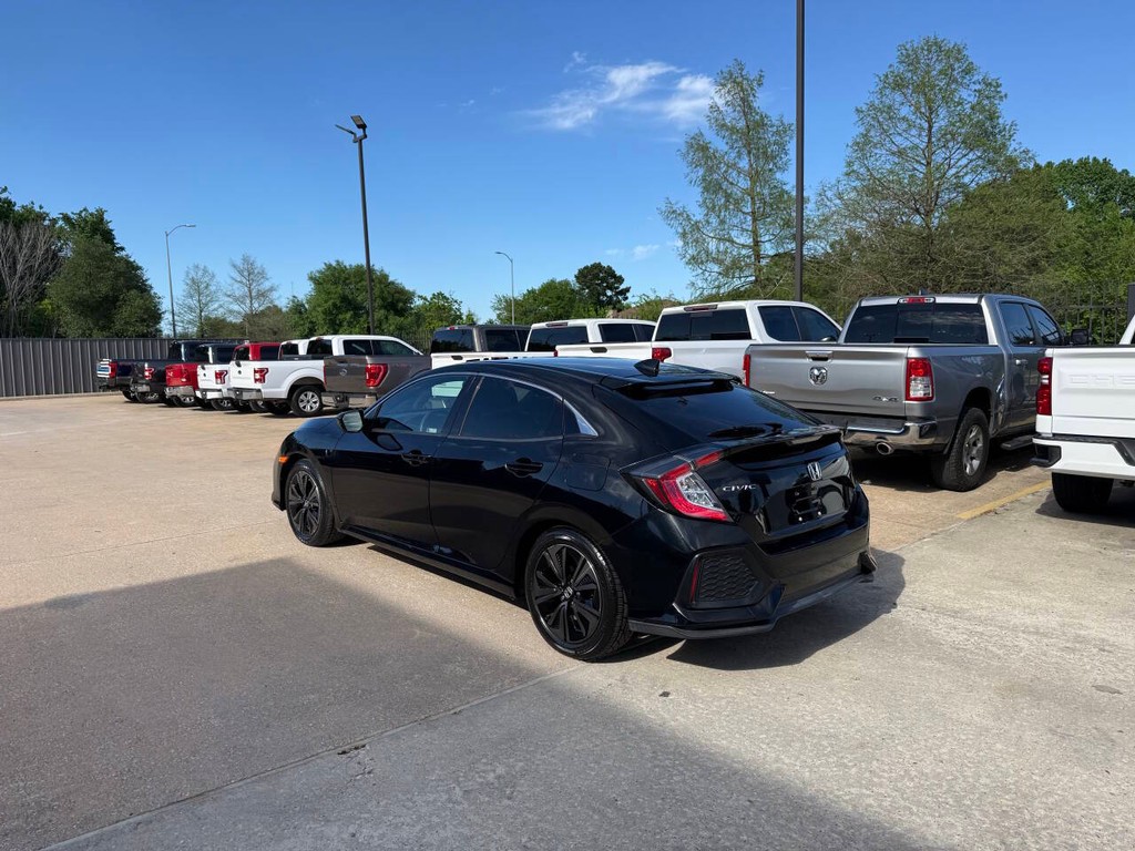 Honda Civic Hatchback Vehicle Full-screen Gallery Image 04