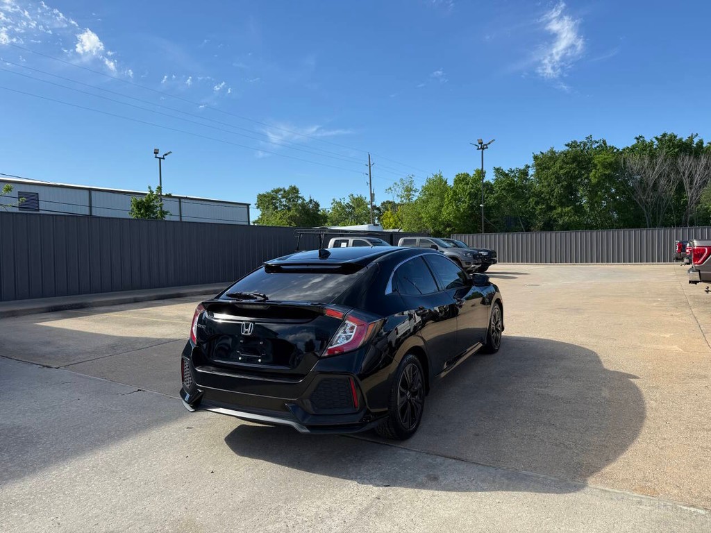 Honda Civic Hatchback Vehicle Full-screen Gallery Image 05