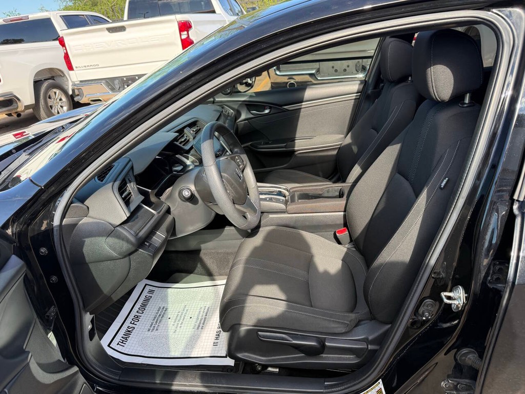 Honda Civic Hatchback Vehicle Full-screen Gallery Image 07