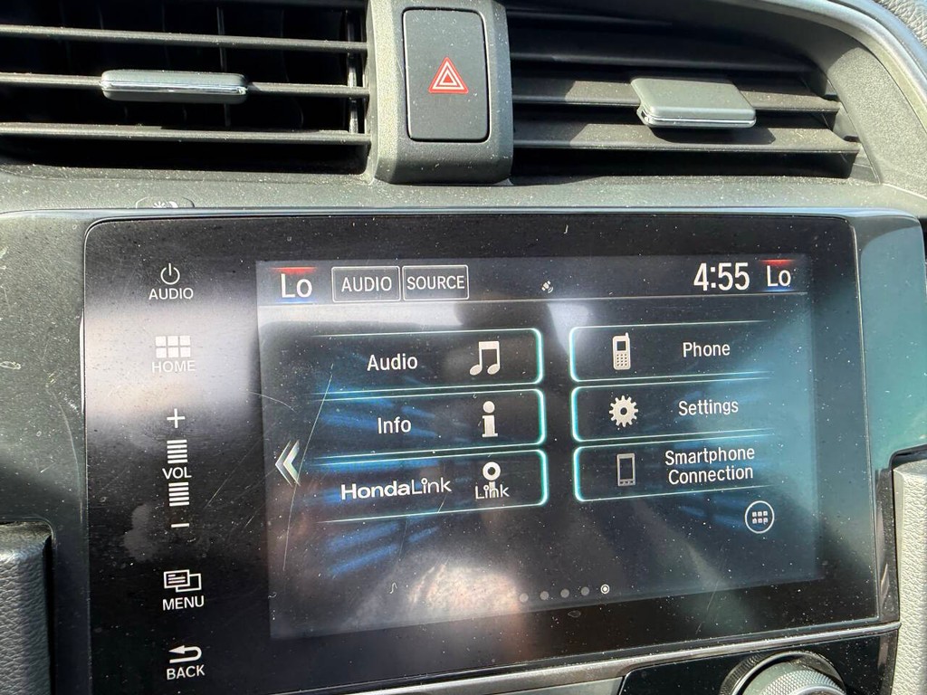 Honda Civic Hatchback Vehicle Full-screen Gallery Image 25