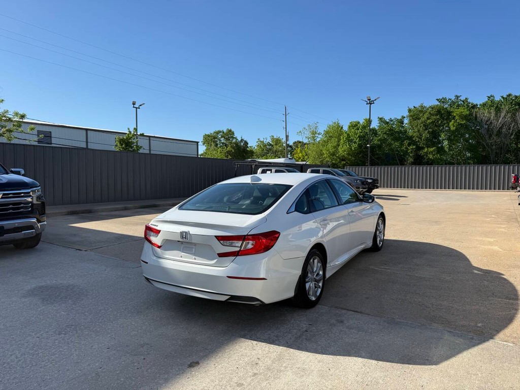 Honda Accord Sedan Vehicle Full-screen Gallery Image 05