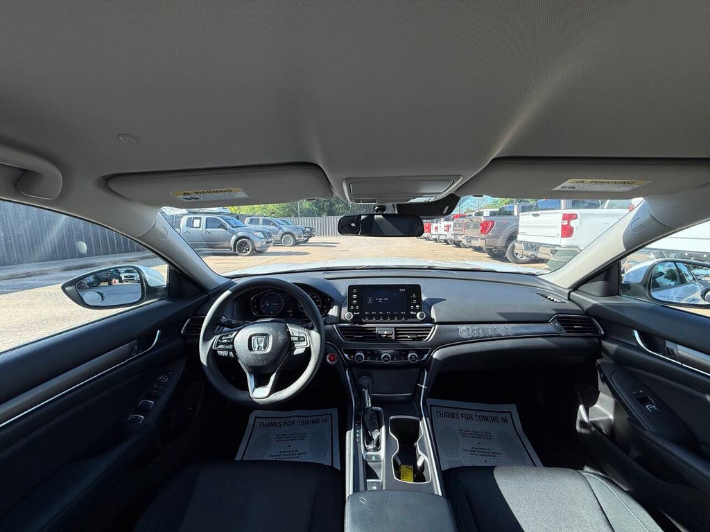 Honda Accord Sedan Vehicle Full-screen Gallery Image 18