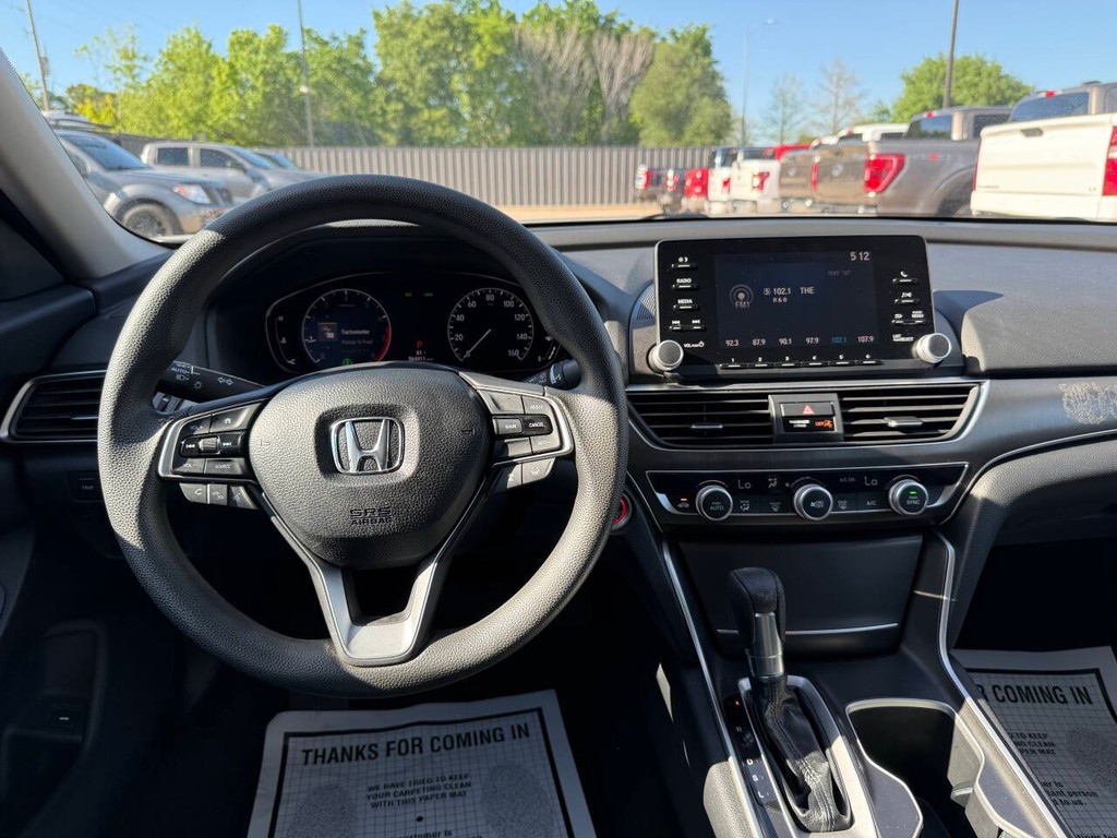 Honda Accord Sedan Vehicle Full-screen Gallery Image 21