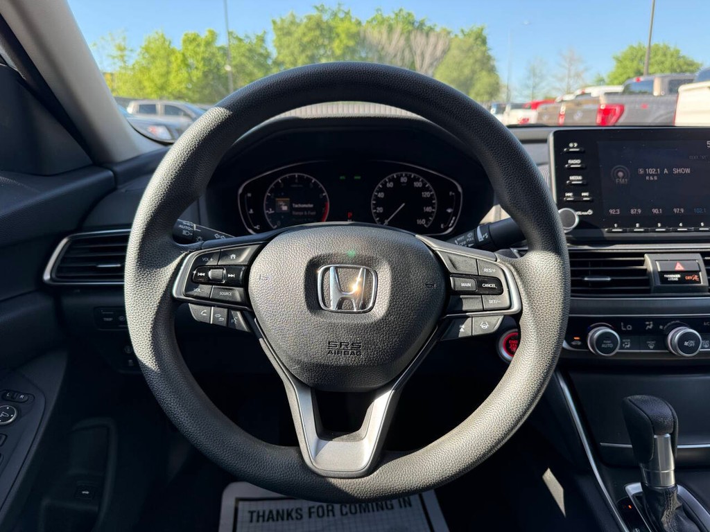 Honda Accord Sedan Vehicle Full-screen Gallery Image 22