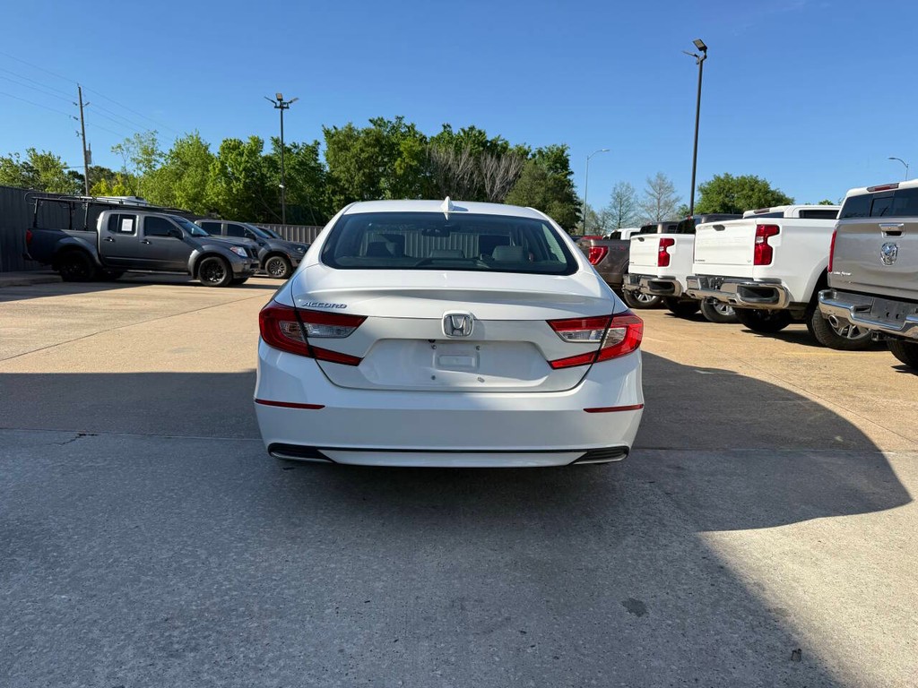 Honda Accord Sedan Vehicle Full-screen Gallery Image 36