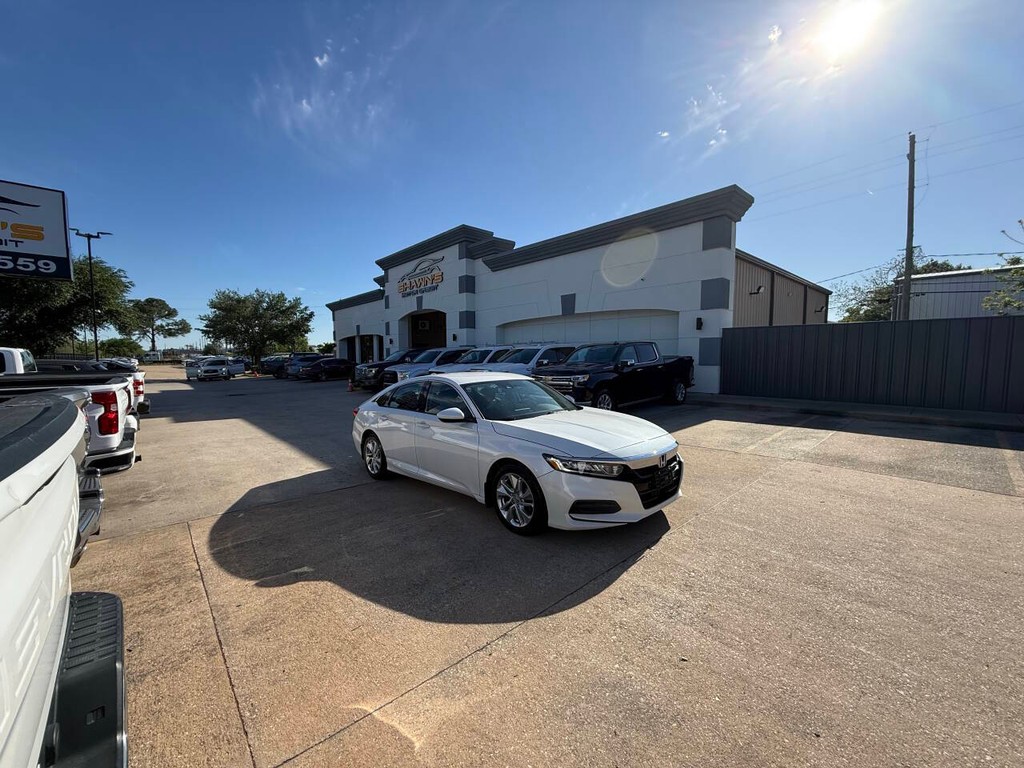 Honda Accord Sedan Vehicle Full-screen Gallery Image 41