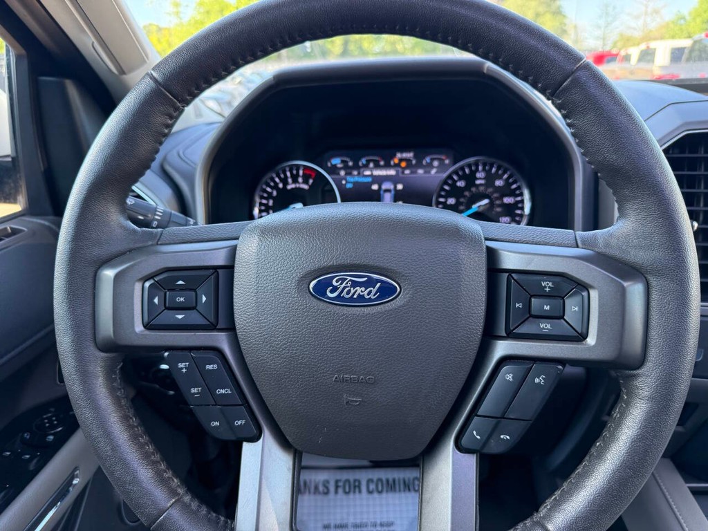 Ford Expedition Vehicle Full-screen Gallery Image 25