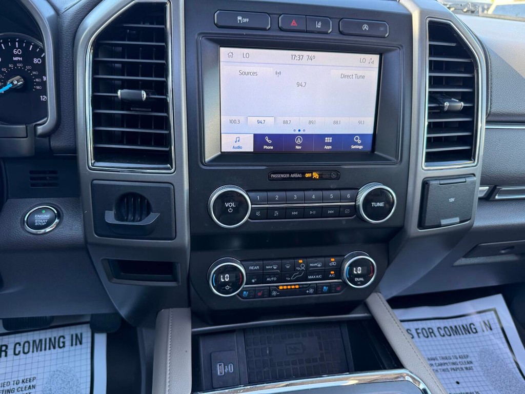 Ford Expedition Vehicle Full-screen Gallery Image 29