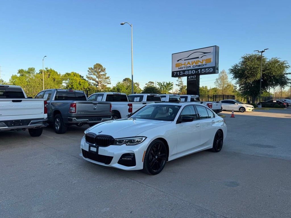 BMW 3 Series Vehicle Full-screen Gallery Image 45