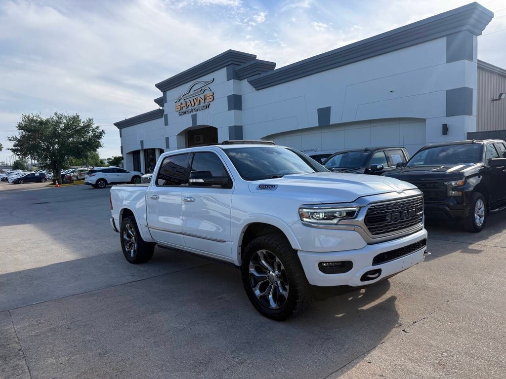 Ram 1500 Vehicle Full-screen Gallery Image 02