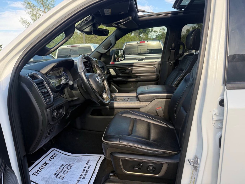 Ram 1500 Vehicle Full-screen Gallery Image 07