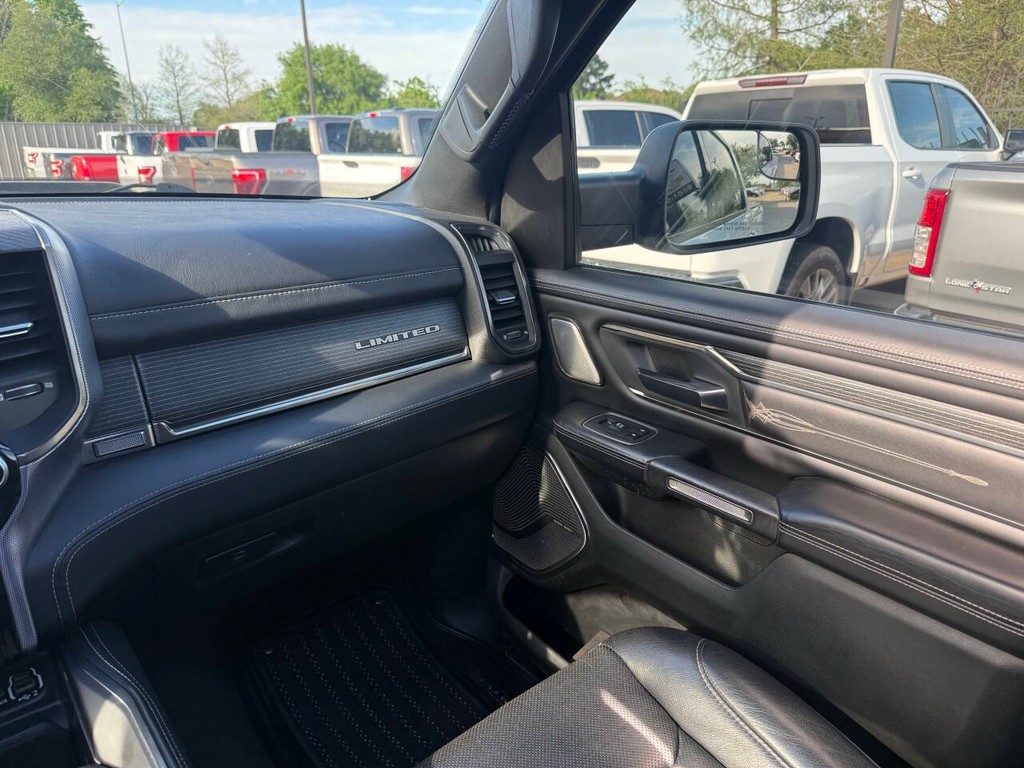 Ram 1500 Vehicle Full-screen Gallery Image 20