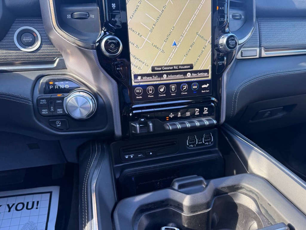 Ram 1500 Vehicle Full-screen Gallery Image 28