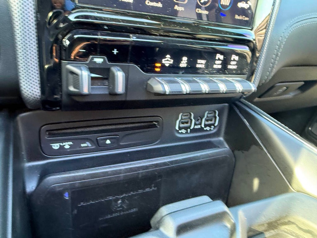 Ram 1500 Vehicle Full-screen Gallery Image 29