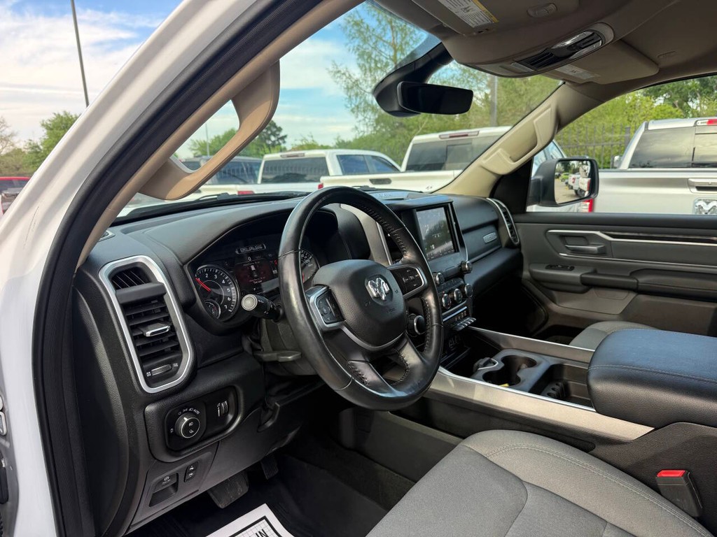 Ram 1500 Vehicle Full-screen Gallery Image 06