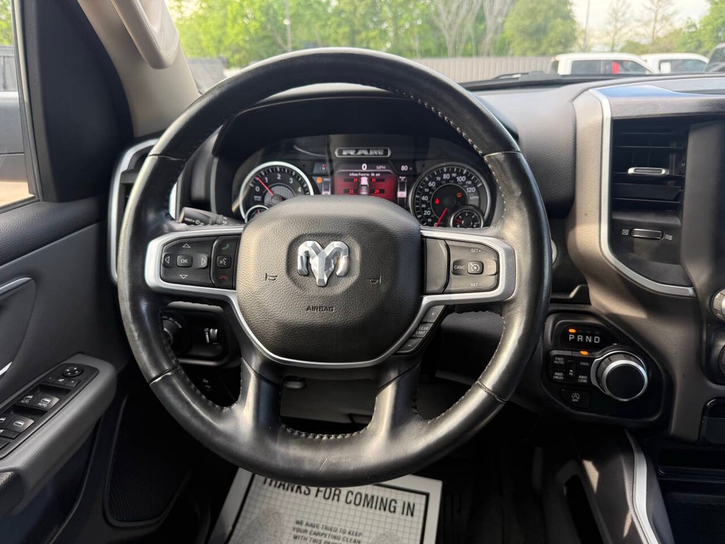 Ram 1500 Vehicle Full-screen Gallery Image 22