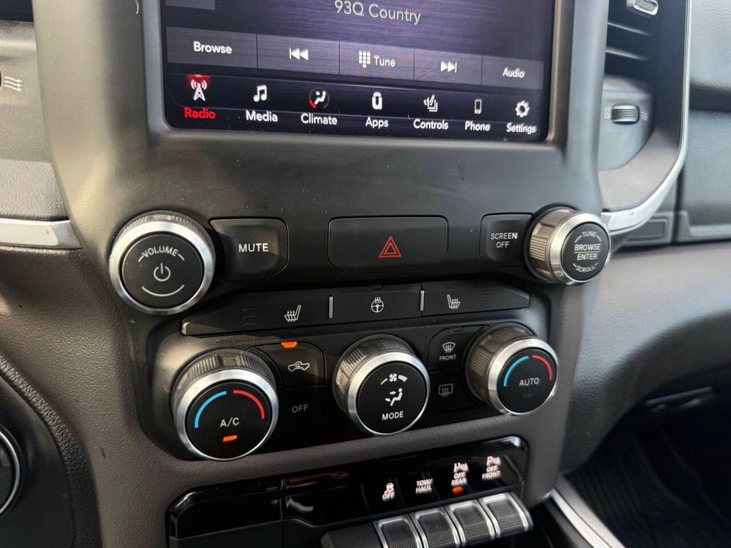 Ram 1500 Vehicle Full-screen Gallery Image 27