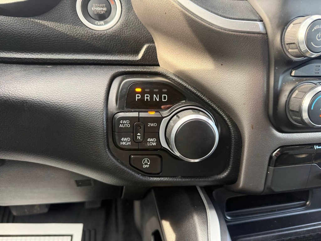 Ram 1500 Vehicle Full-screen Gallery Image 29